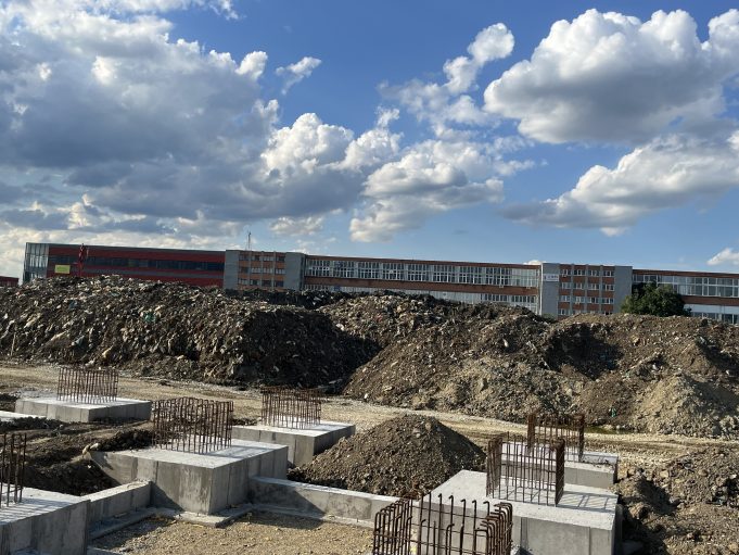 stadion.lego.excavatii.gunoi