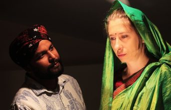 Aici, acolo, nicăieri. Un spectacol de Crista Bilciu